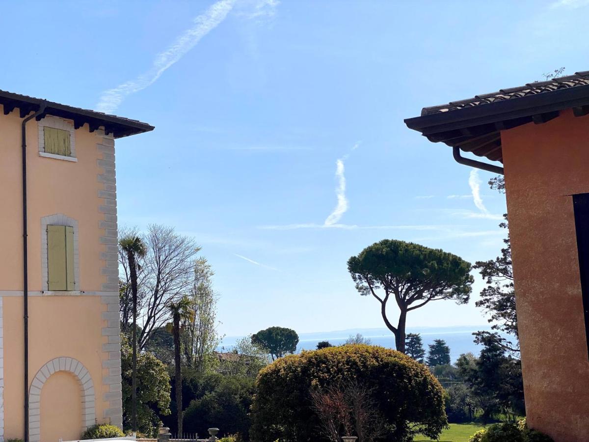 Residence Corte Ferrari -Ciao Vacanze- Moniga del Garda Exterior photo