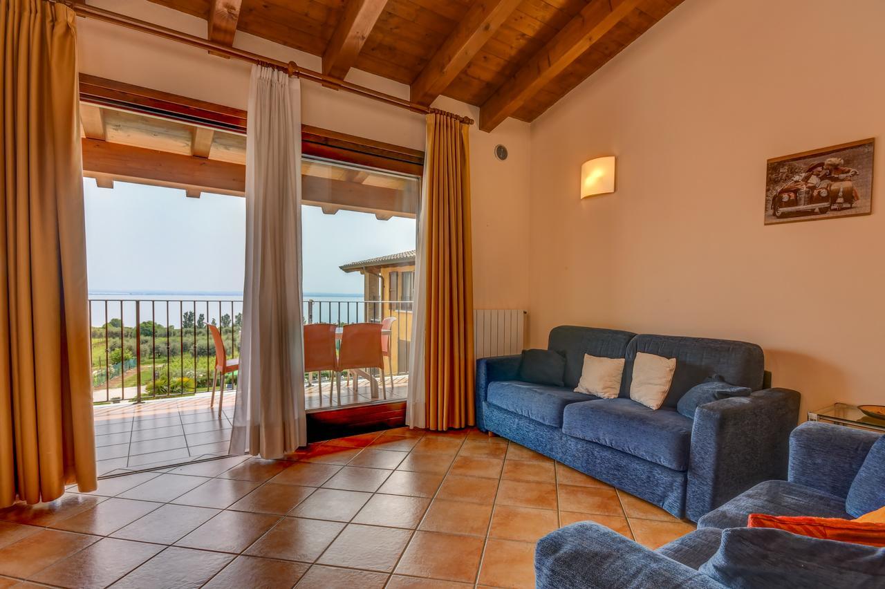 Residence Corte Ferrari -Ciao Vacanze- Moniga del Garda Exterior photo
