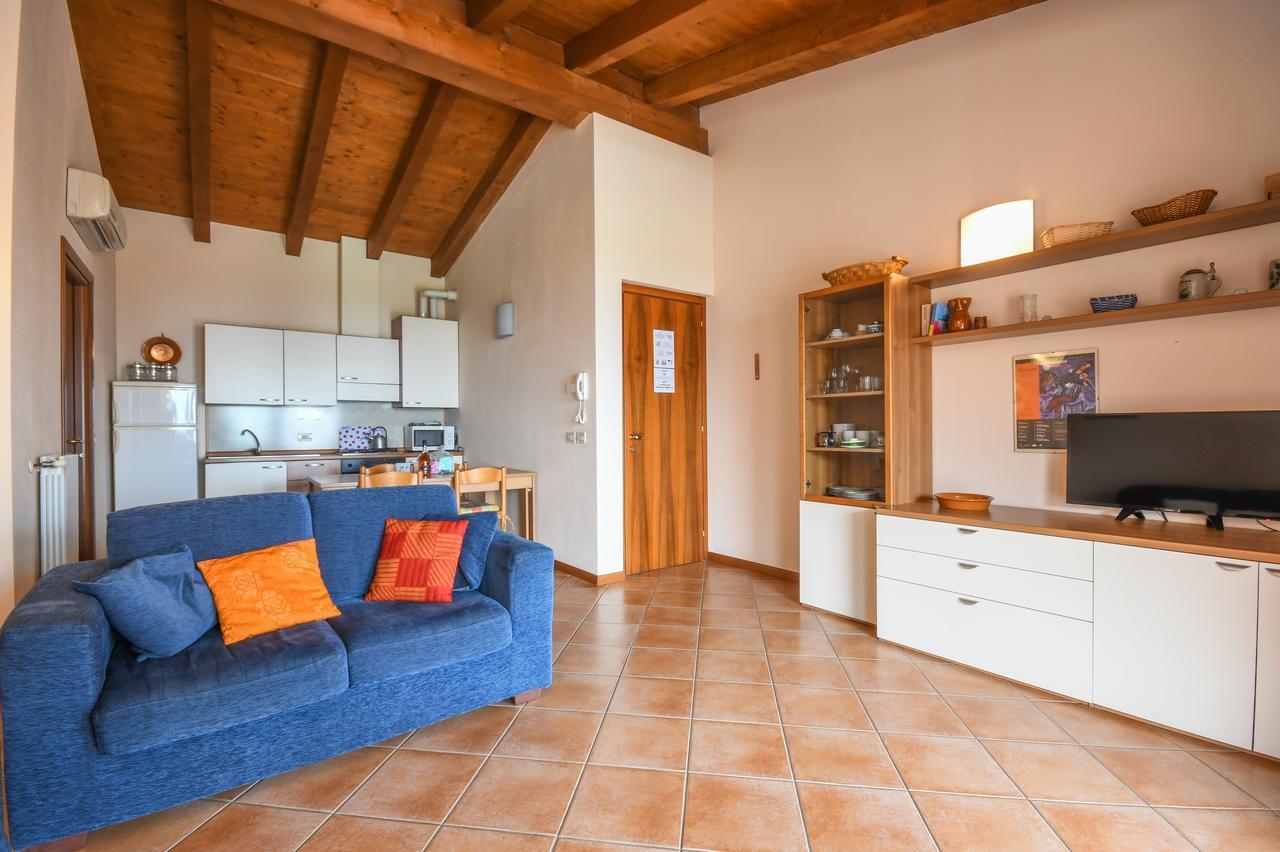 Residence Corte Ferrari -Ciao Vacanze- Moniga del Garda Exterior photo