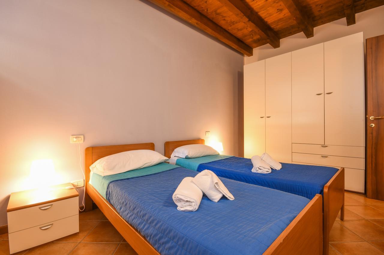 Residence Corte Ferrari -Ciao Vacanze- Moniga del Garda Exterior photo