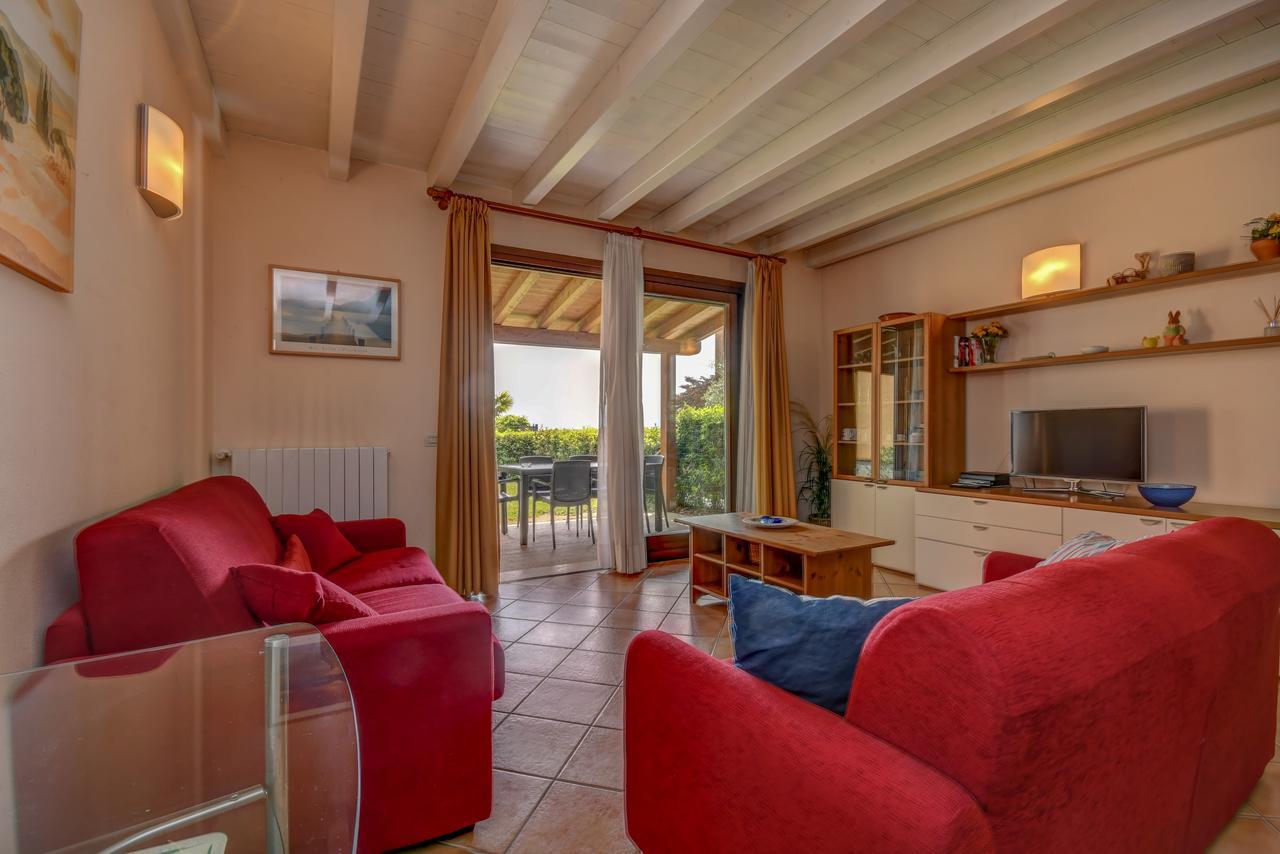 Residence Corte Ferrari -Ciao Vacanze- Moniga del Garda Exterior photo