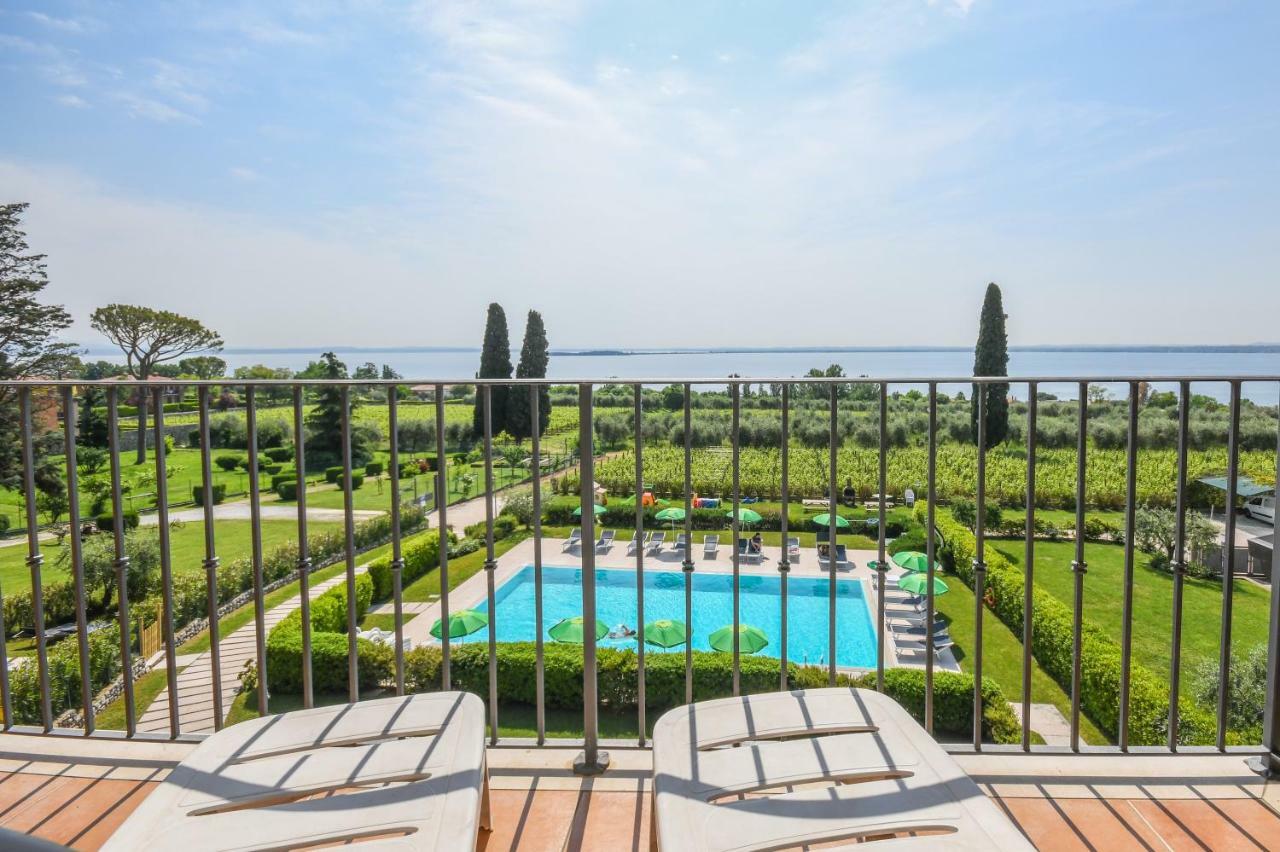 Residence Corte Ferrari -Ciao Vacanze- Moniga del Garda Exterior photo
