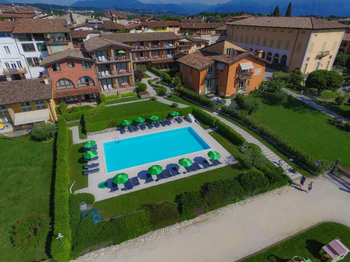 Residence Corte Ferrari -Ciao Vacanze- Moniga del Garda Exterior photo